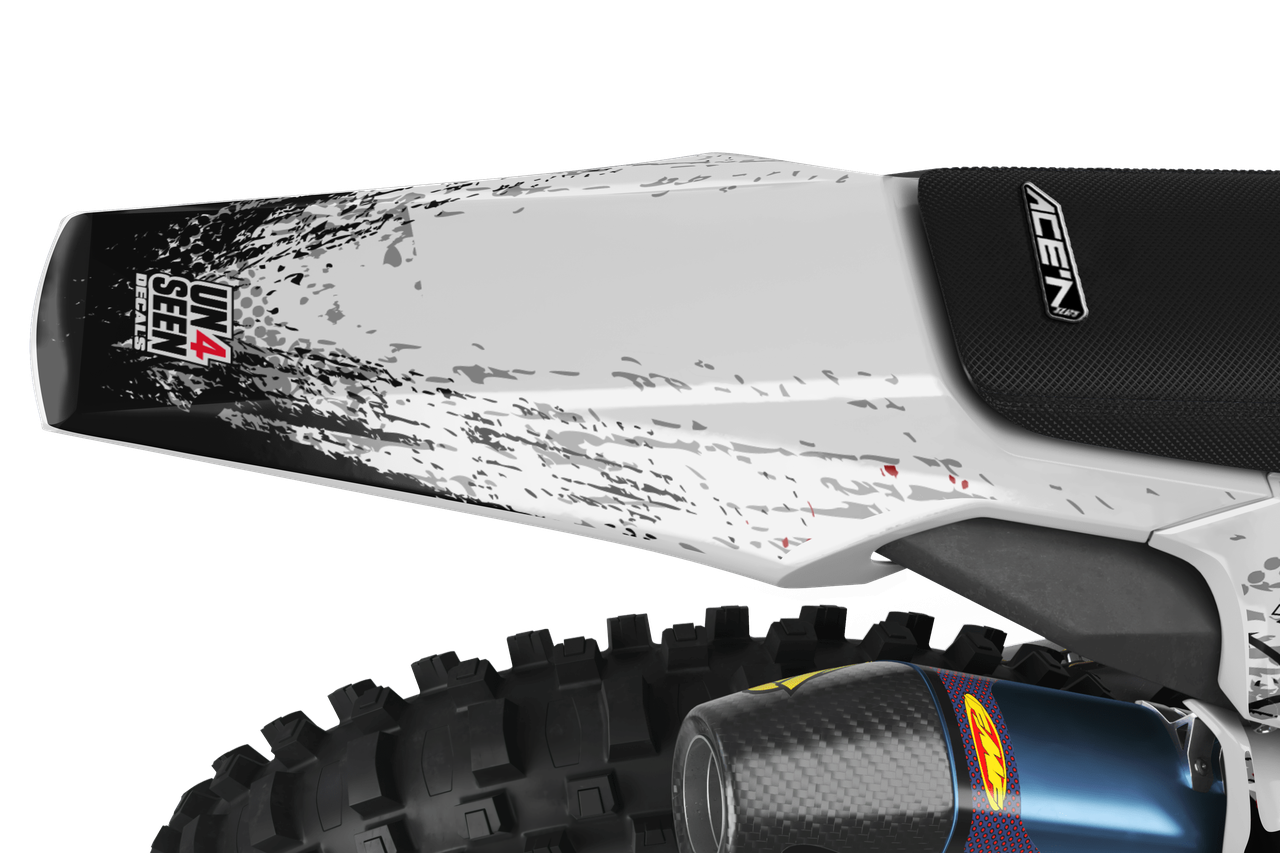 Husqvarna Zombie Graphics Kit -  Muttley