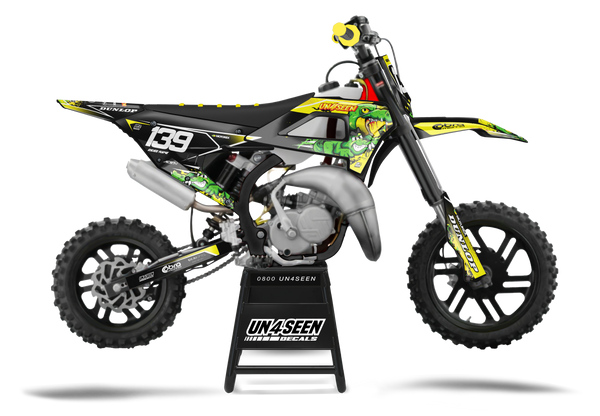 Cobra Killer Croc Graphics Kit - CX JR SR Models | All Years
